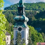 Resla I, Ii, & Wellness 3* Banská Štiavnica