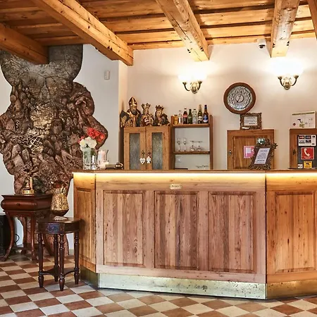 Resla I, Ii, & Wellness 호텔