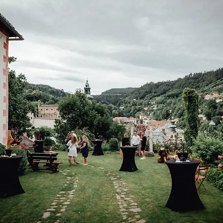 Hotel Resla I, Ii,