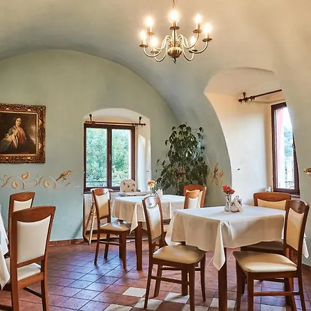 Hotel Resla I, Ii, 3*