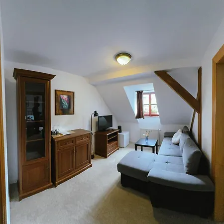 Hotel Resla I, Ii,