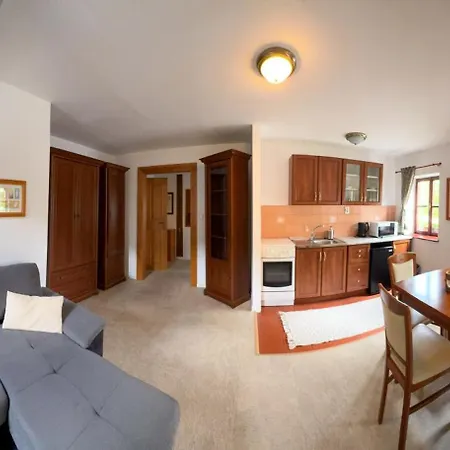 Hotel Resla I, Ii, 3*