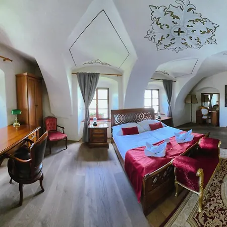 Resla I, Ii, Hotel Banska Stiavnica