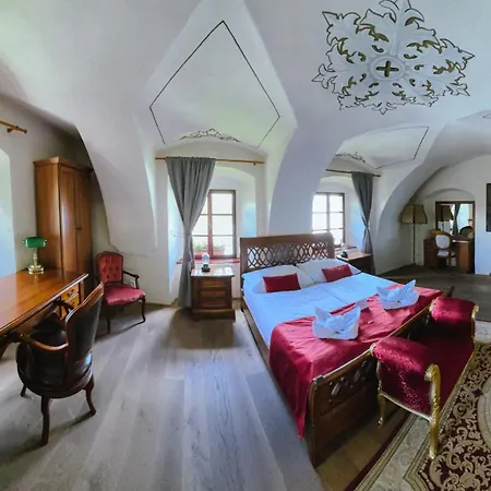 Resla I, Ii, Hotel