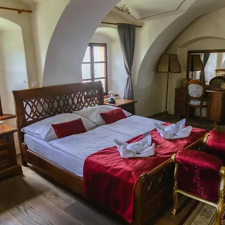 Resla I, Ii, Hotel Banska Stiavnica