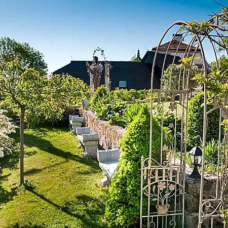 Resla I, Ii, & Wellness Hotel