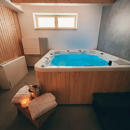 Resla I, Ii, & Wellness 3* Banská Štiavnica