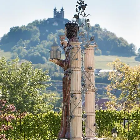 Resla I, Ii, & Wellness 호텔